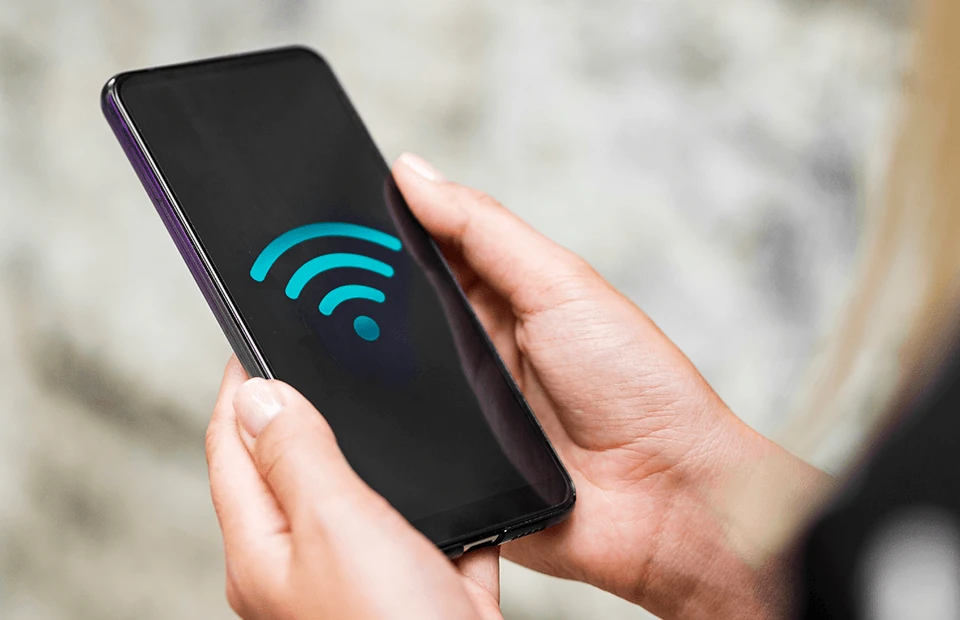 Que hacer si no aparece tu red wifi en el móvil